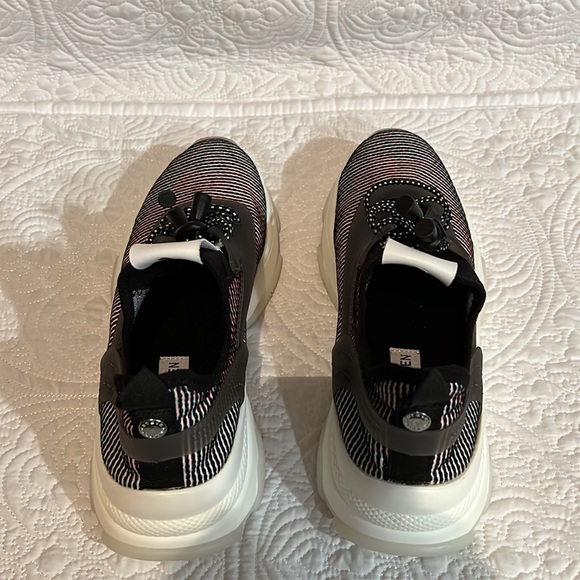 Steve Madden NY 90 sneakers, size 7.5 - Picture 5 of 16